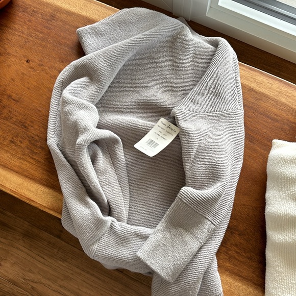 Free People Ottoman - Picture 3 of 5